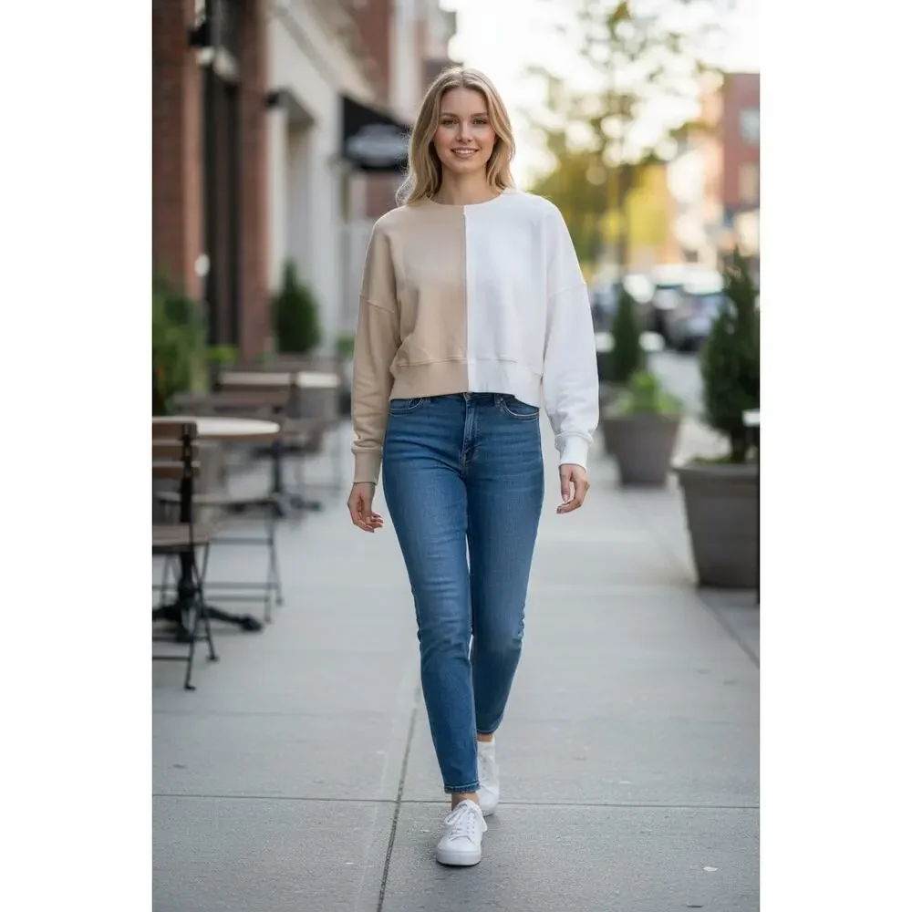 Abercrombie & Fitch Soft AF Cream Colorblock Cropped Crewneck Sweatshirt Size M